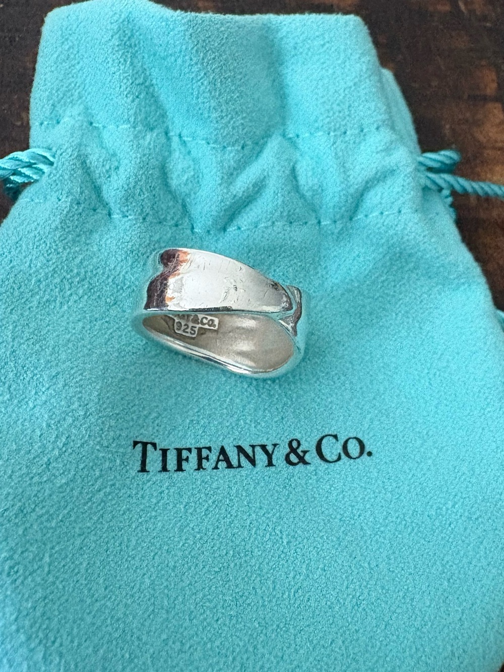 Tiffany & Co. Sterling Silver Sculpted Twist Band in Tiffany Blue and Silver - Picture 5 of 7
